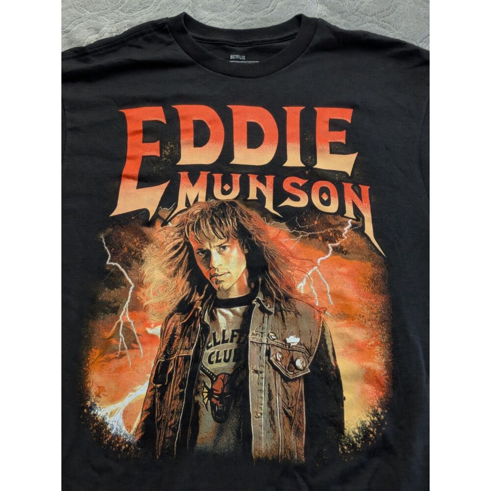 Netflix Stranger Things Eddie Munson Graphic T-Shirt Black Men's Medium